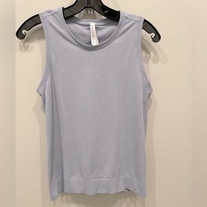 Athleta In Motion XS tank